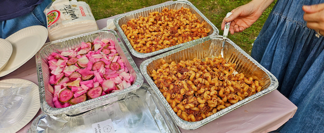 Non-Spicy Beef Ragu Pasta Tray (15-20 Servings)